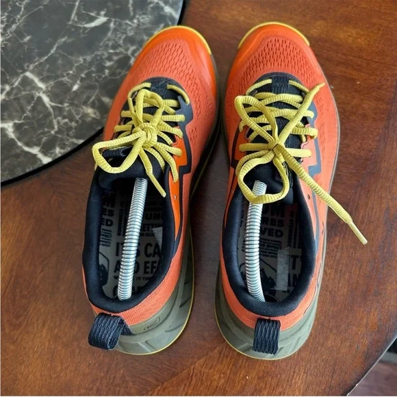 KEEN Versacore Speed Bright Gold Flame Antique Moss Hiking Trail shoes size 9.5 - Picture 13 of 15